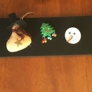 Hallmark Christmas Tree-Other Winter Brooches-Pins